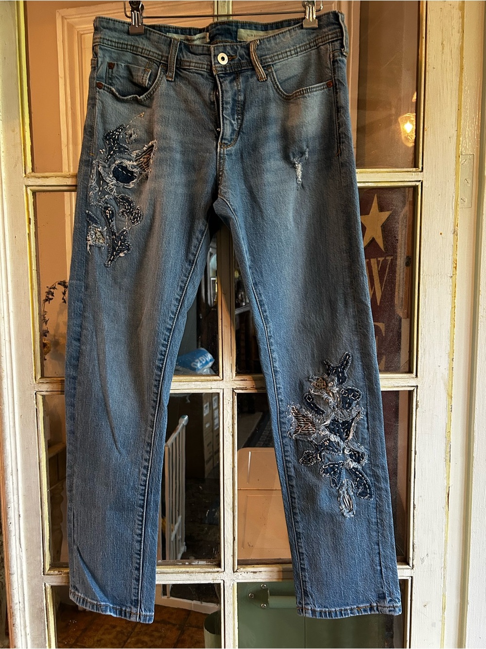 Pilcro by Anthropology 

Women’s Blue Embroidered Jeans - Floral Detail